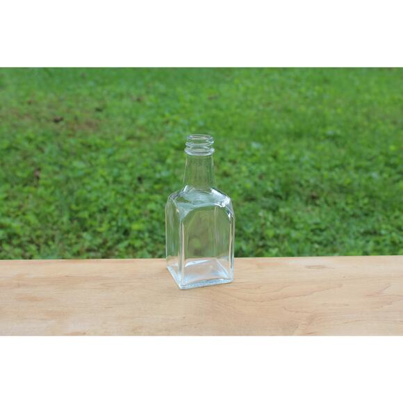 Simple Vintage Clear Glass Bottle / Flower Vase - Picture 4 of 7